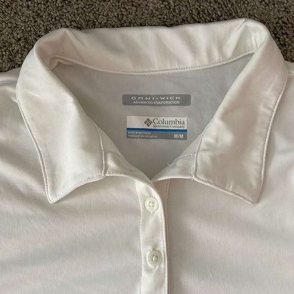Columbia Omni-WickFitted‎ Top - Picture 2 of 9
